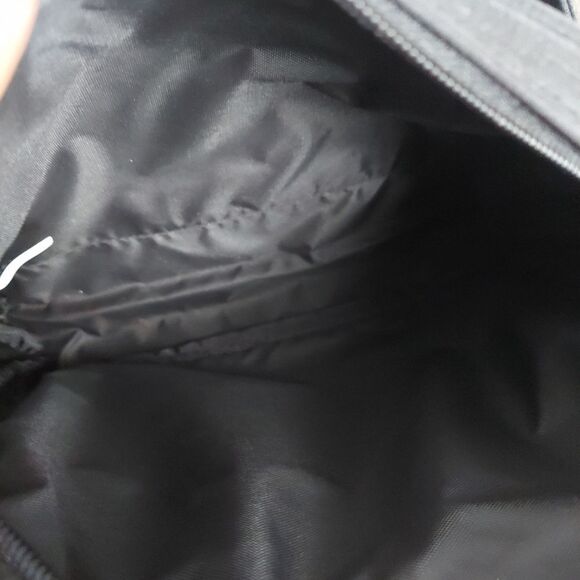 Swiss Army Equipped Black Fanny Pack Waist Bag - Picture 6 of 9